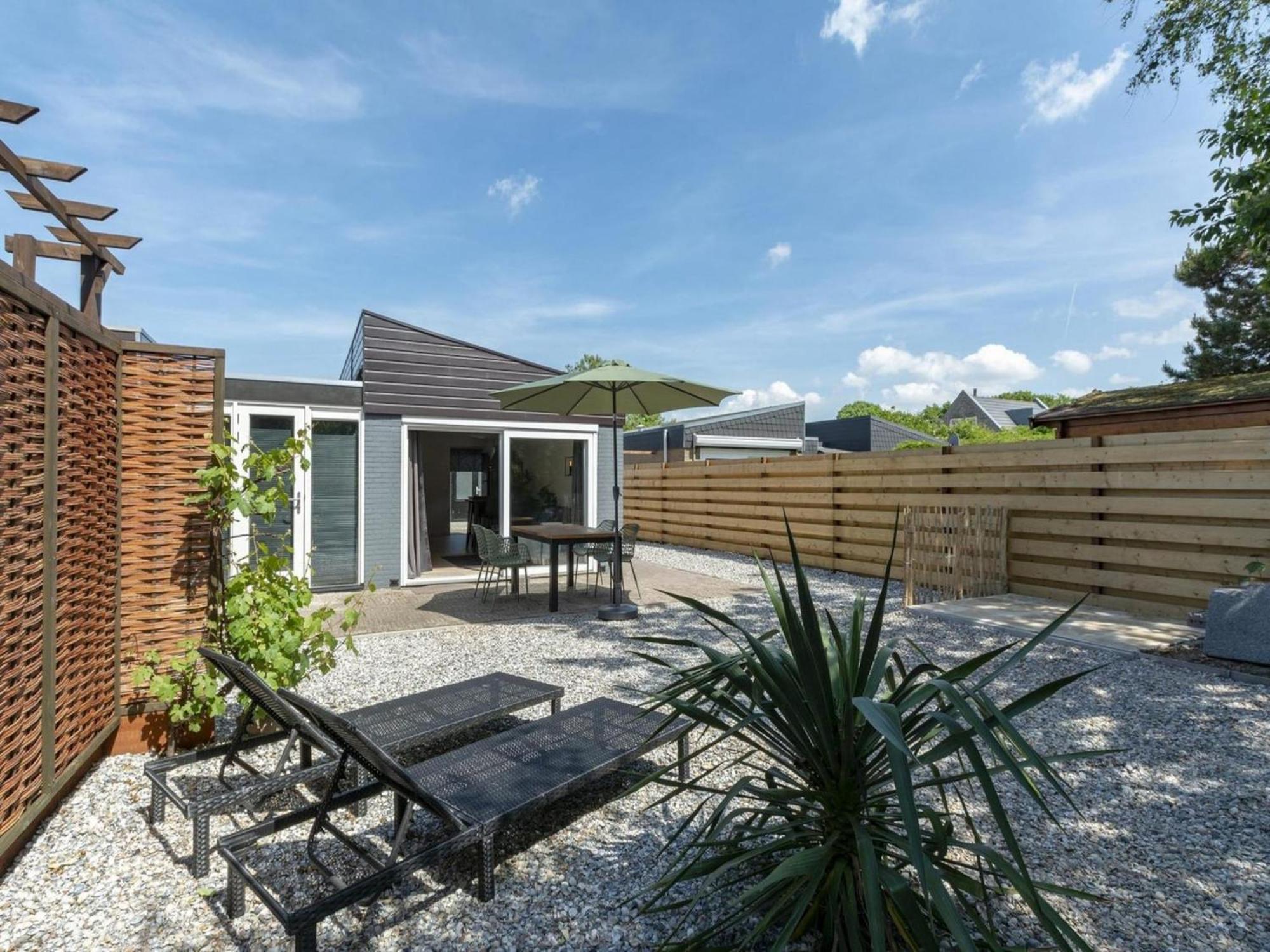 Luxurious Furnished Bungalow With Terrace Callantsoog Exterior photo